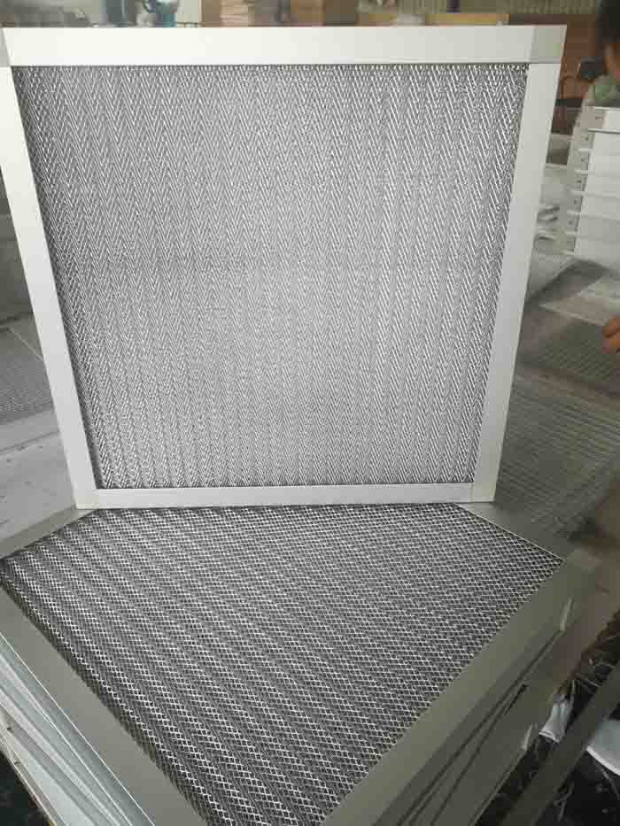 金属孔网空气过滤器又称为铝网初效过滤器或铝合金波纹网。 金属孔网空气过滤器又称为铝网初效过滤器或铝合金波纹网。